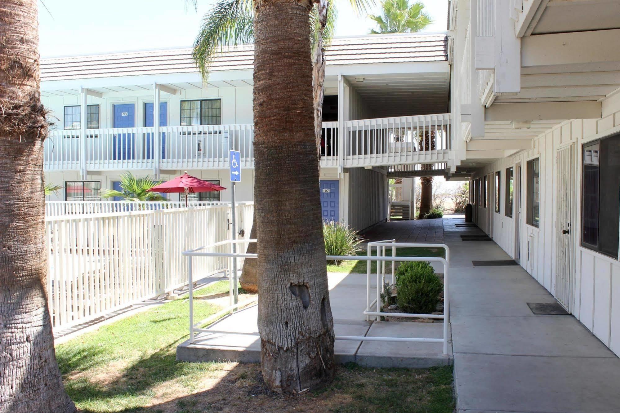 Motel 6-Coalinga, Ca - East Exterior photo